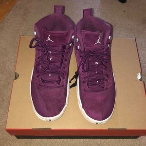 Air Jordan 12 Bordeaux